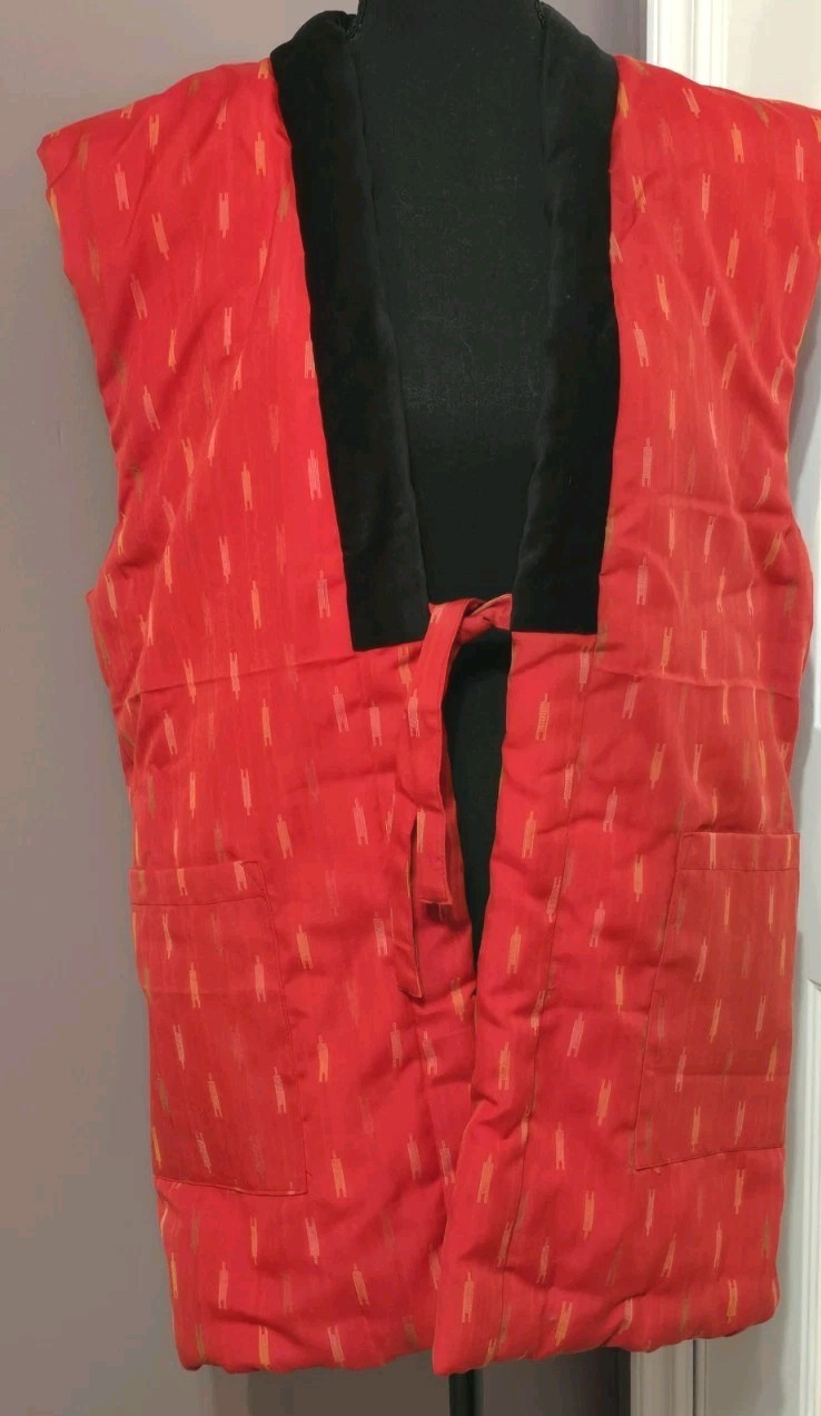Vintage Asian Red Vest with Insulated Lining Med/L Blk Velvet Trim Tie Front