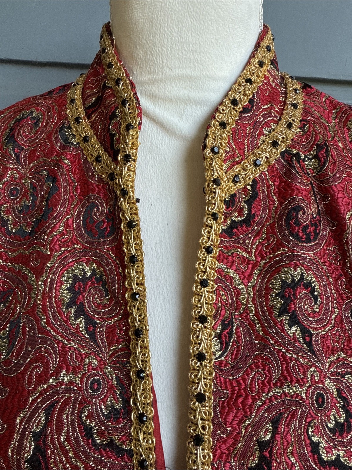 Vintage 70s Red & Gold Paisley Brocade Cropped Jacket- Studio 54, Disco-Size M