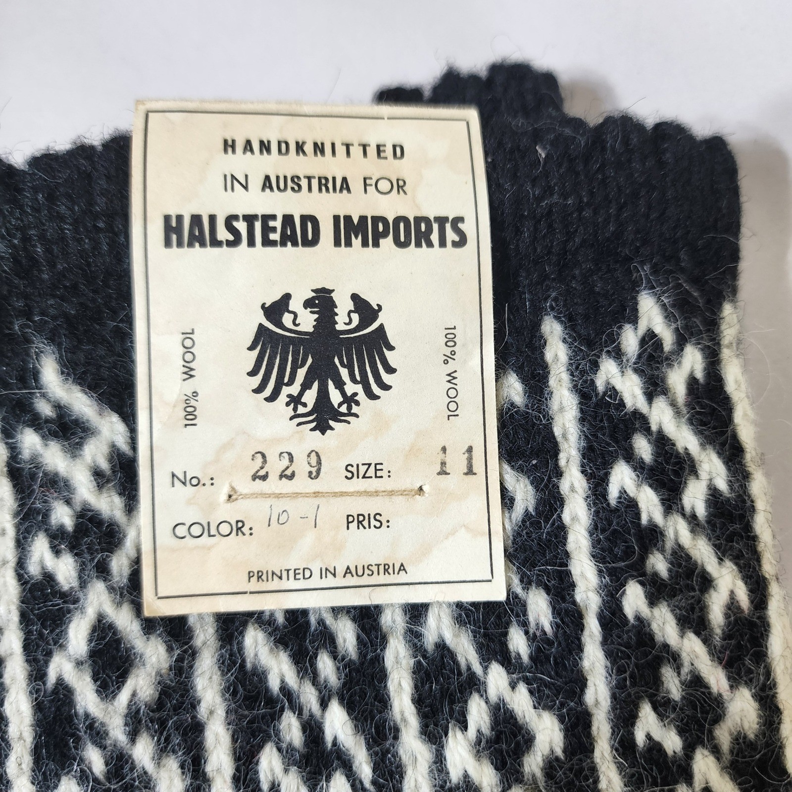 Vintage Halstead Imports Handknitted Wool Socks Austria Black White Size 11 229