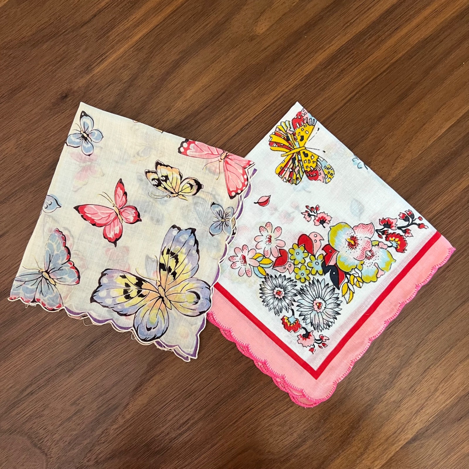 Vtg Lot of 2 – 1 NWT Handkerchiefs Butterflies Pink Multi Color Scallop Edges