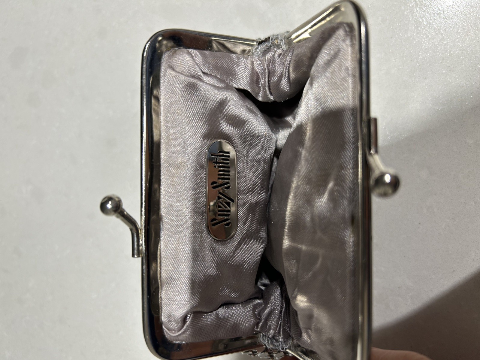 Vintage Suzy Smith metal silver glomesh decorative chainmail purse