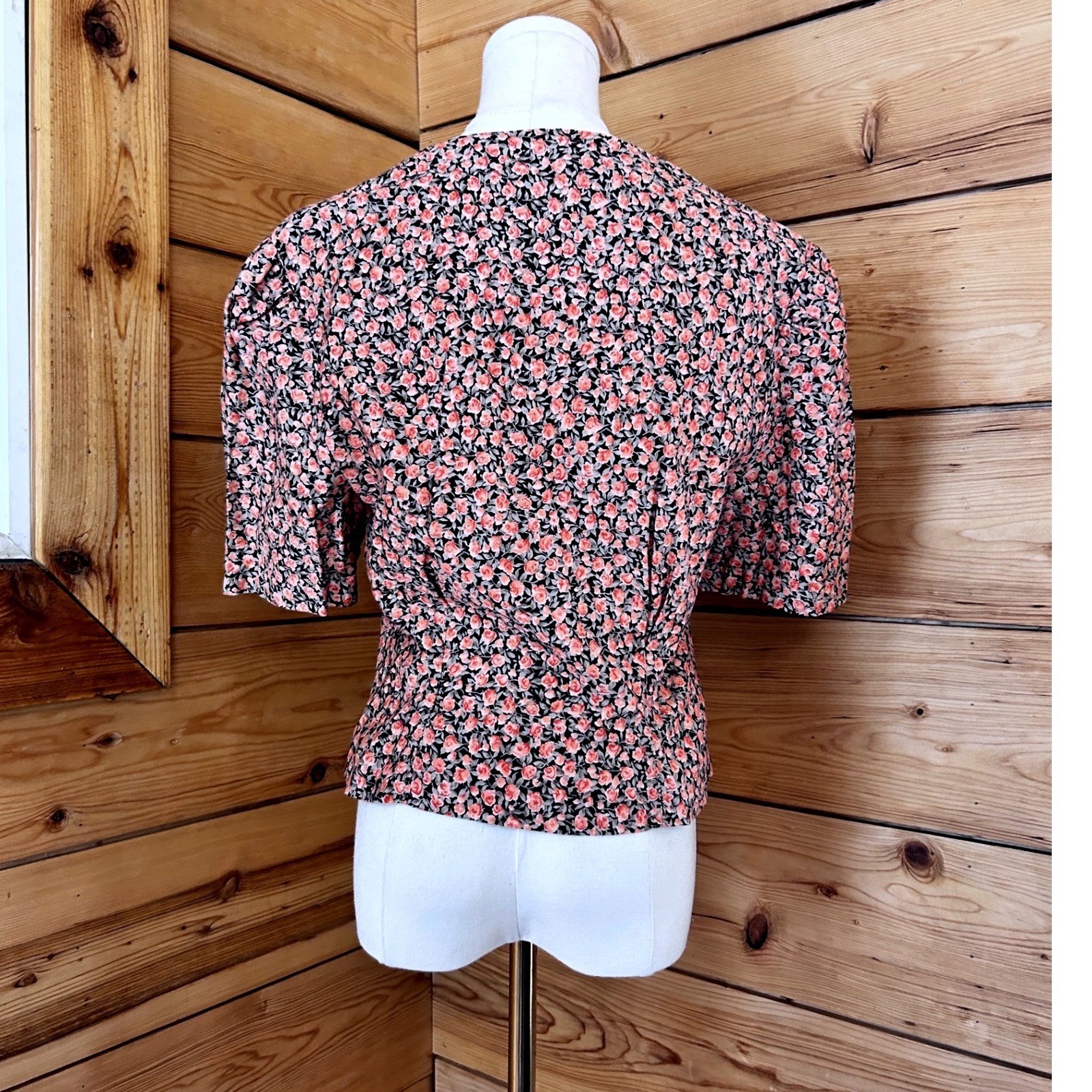 Vintage Floral Puff Sleeve Peplum Blouse Women Medium Orange Calico 80s does 40s