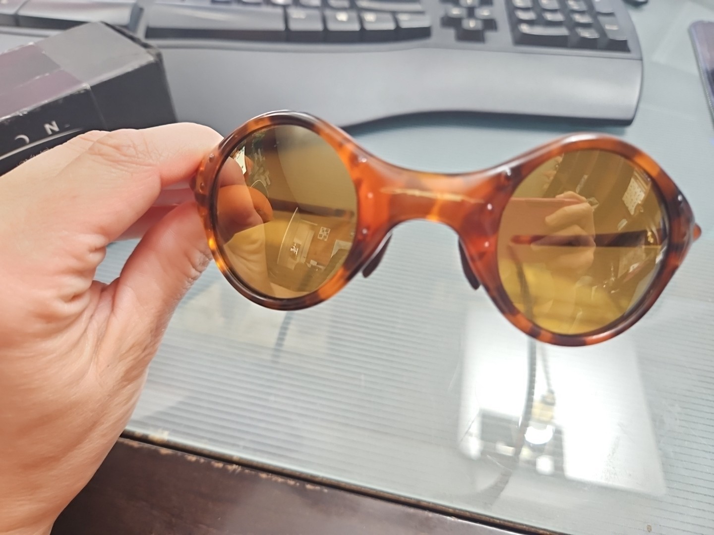 Oakley Moon Round Brown Tortoise Gold Irridium 1998 Vintage Sunglasses Rare USA