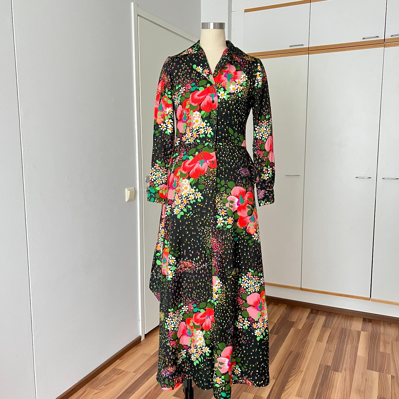 1970s Vintage Button Front Floral Maxi Dress Psychedelic Mod Long Sleeves Boho