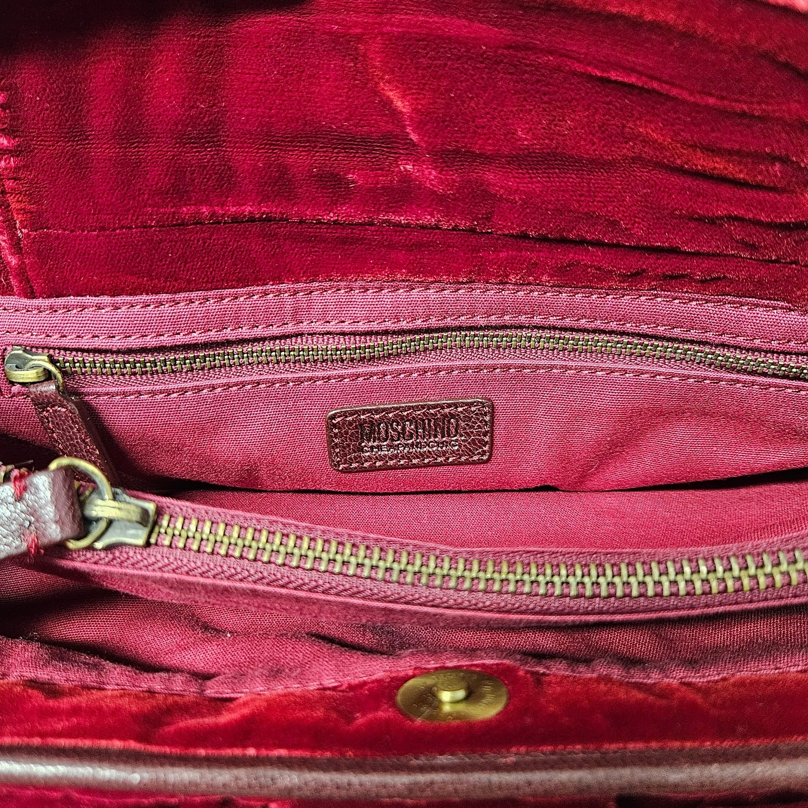 Vintage Moschino Velvet Shoulder Purse Red Hand Bag Quilt Made in Italy NOS Bow
