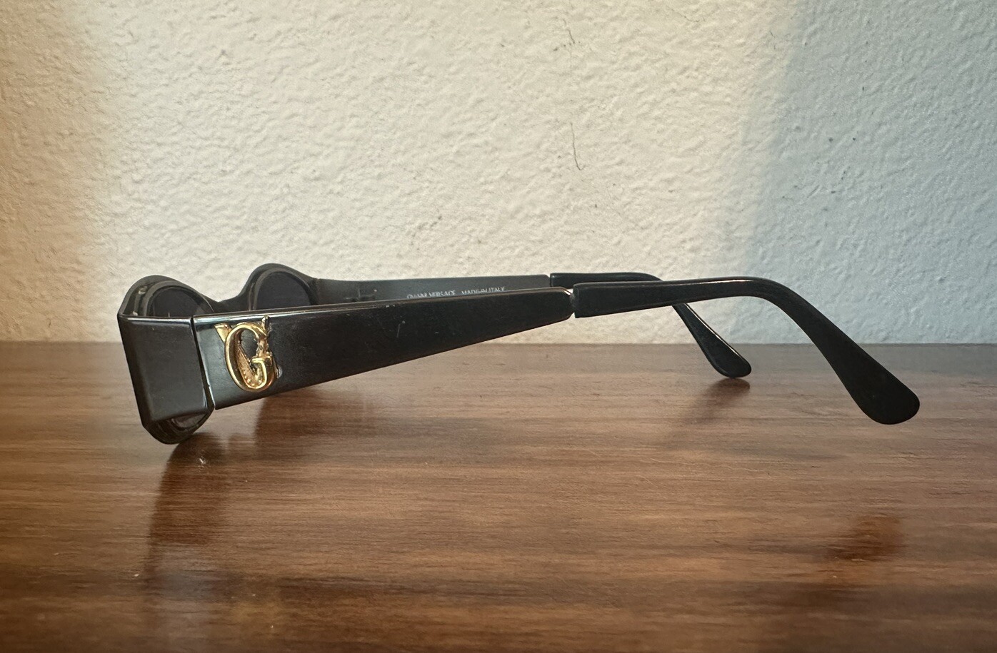 Vintage Gianni VERSACE GV Logo Unisex Sunglasses Mod S99 Col 89M