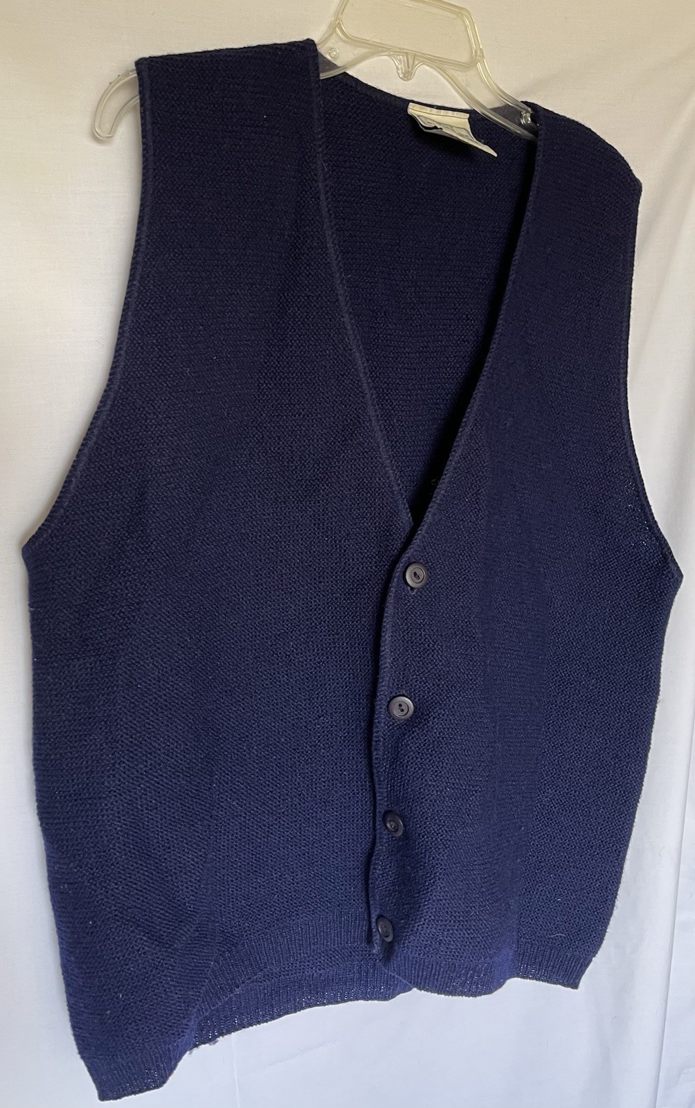 Vintage 1960’s THE SWEATER SHOP United Kingdom Pure New Wool Navy Vest Men’s 45″