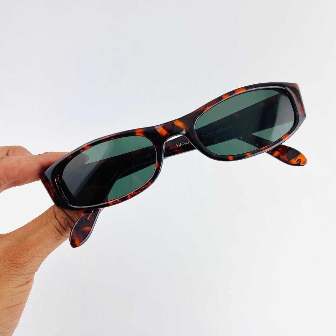 Authentic New Vintage women’s 90s slim rectangle sunglasses