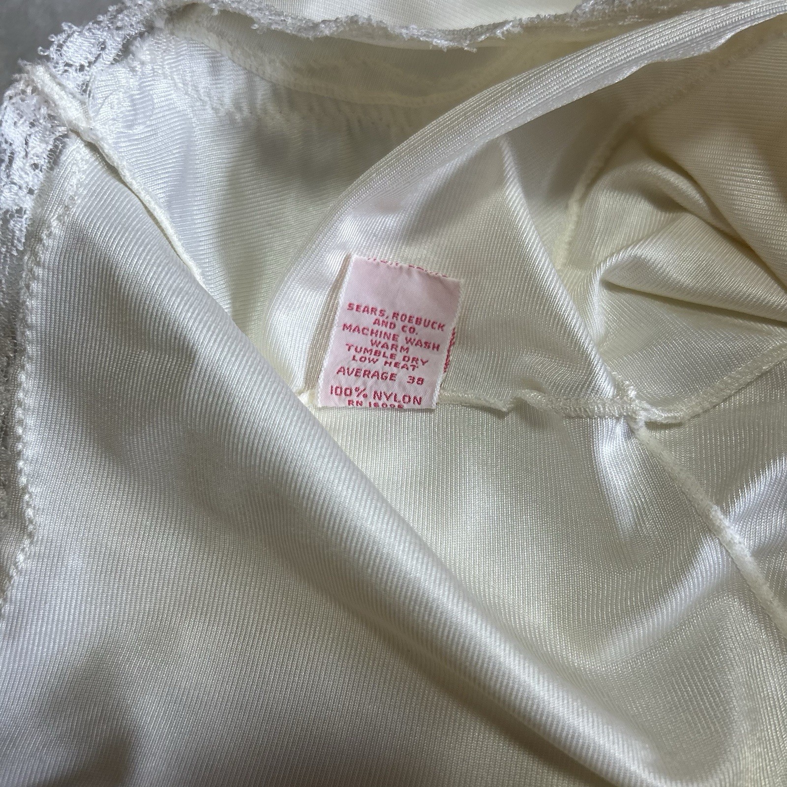 Vintage 1960s Sears It Doesn’t Slip Lace Trim Ivory Nylon Dress Size 38 Average