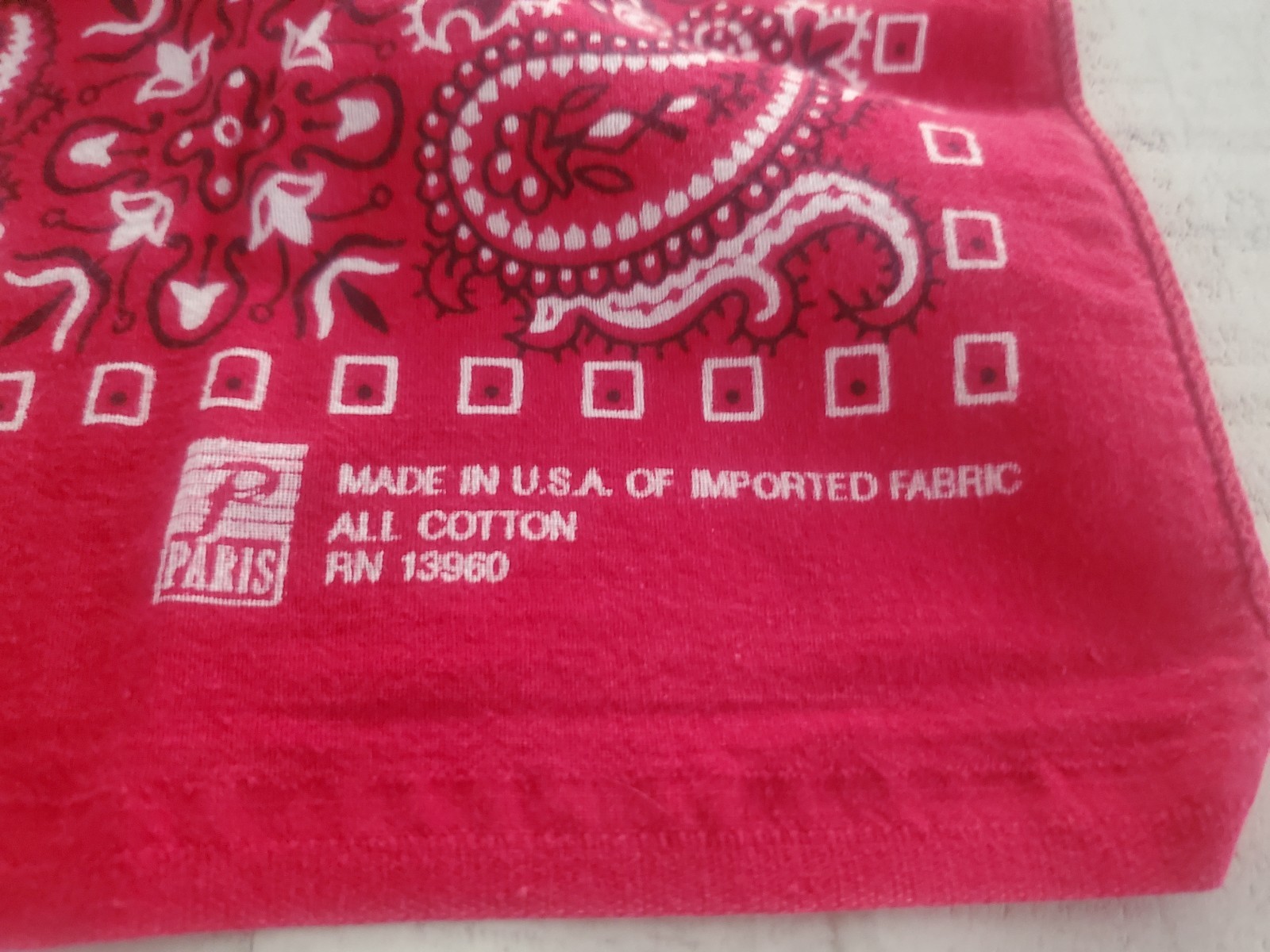 Vtg Paris Accessories Red Paisley Bandana Made in USA 100% Cotton (19.5”x 19.5”)