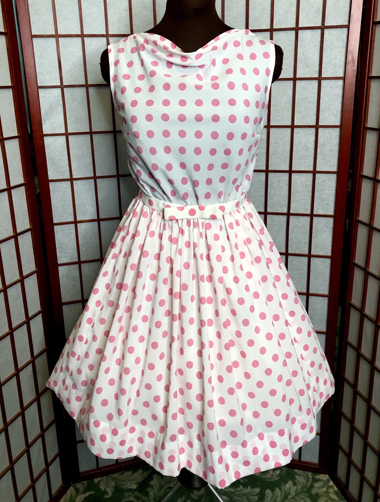 Vintage 1960’s White Pink Polkadot Sleeveless Crepe Rockabilly ￼Swing Dress XS/S