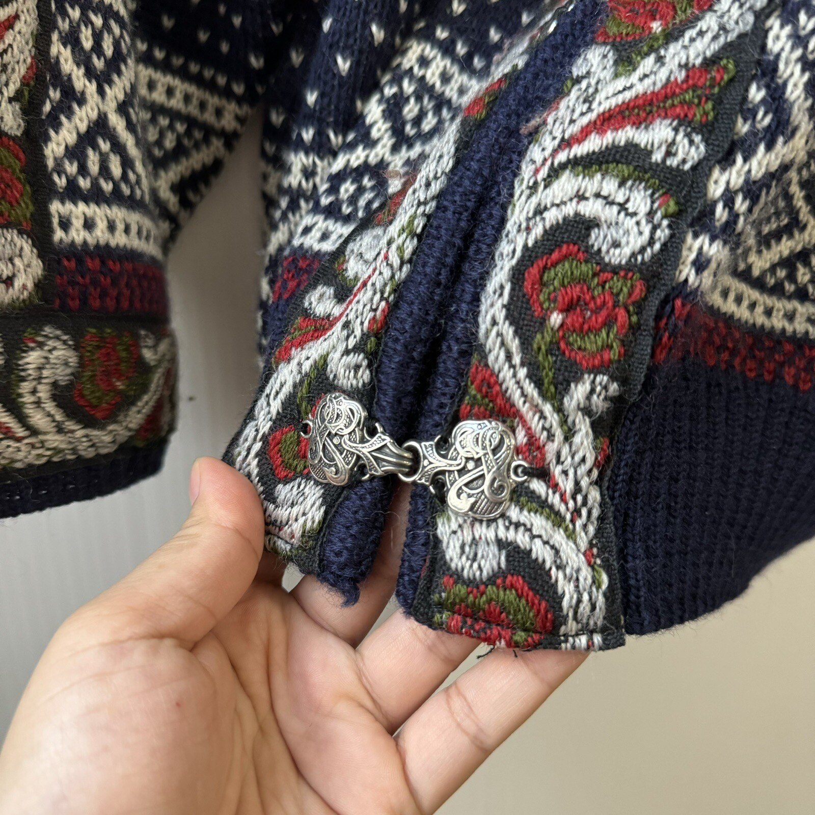 Vintage VOLUND Norway 100% Pure Lambswool Cardigan Sweater XS