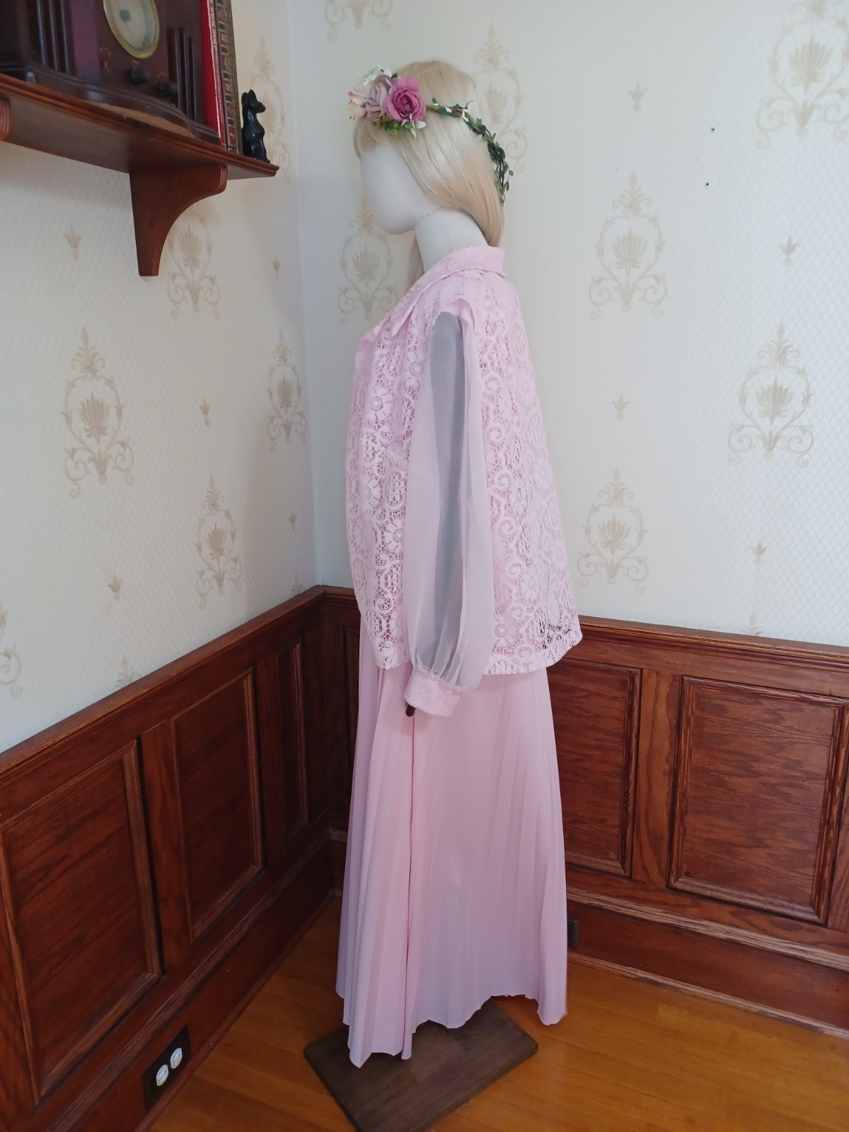 Vintage 1970s 3 Piece Pink Romantic Prairie Accordion Pleat Maxi-Dress, Sz 22.5