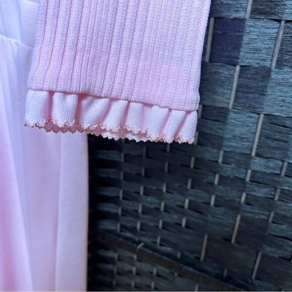 Leslie Fay Vintage Deadstock 70s Dress size 12/16 in light pink ribbed Polyester