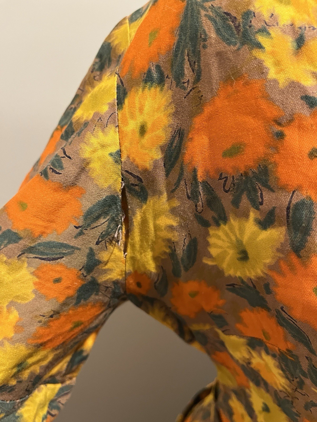 1950s Vintage Floral Pattern Dress With Matching Belt Handmade