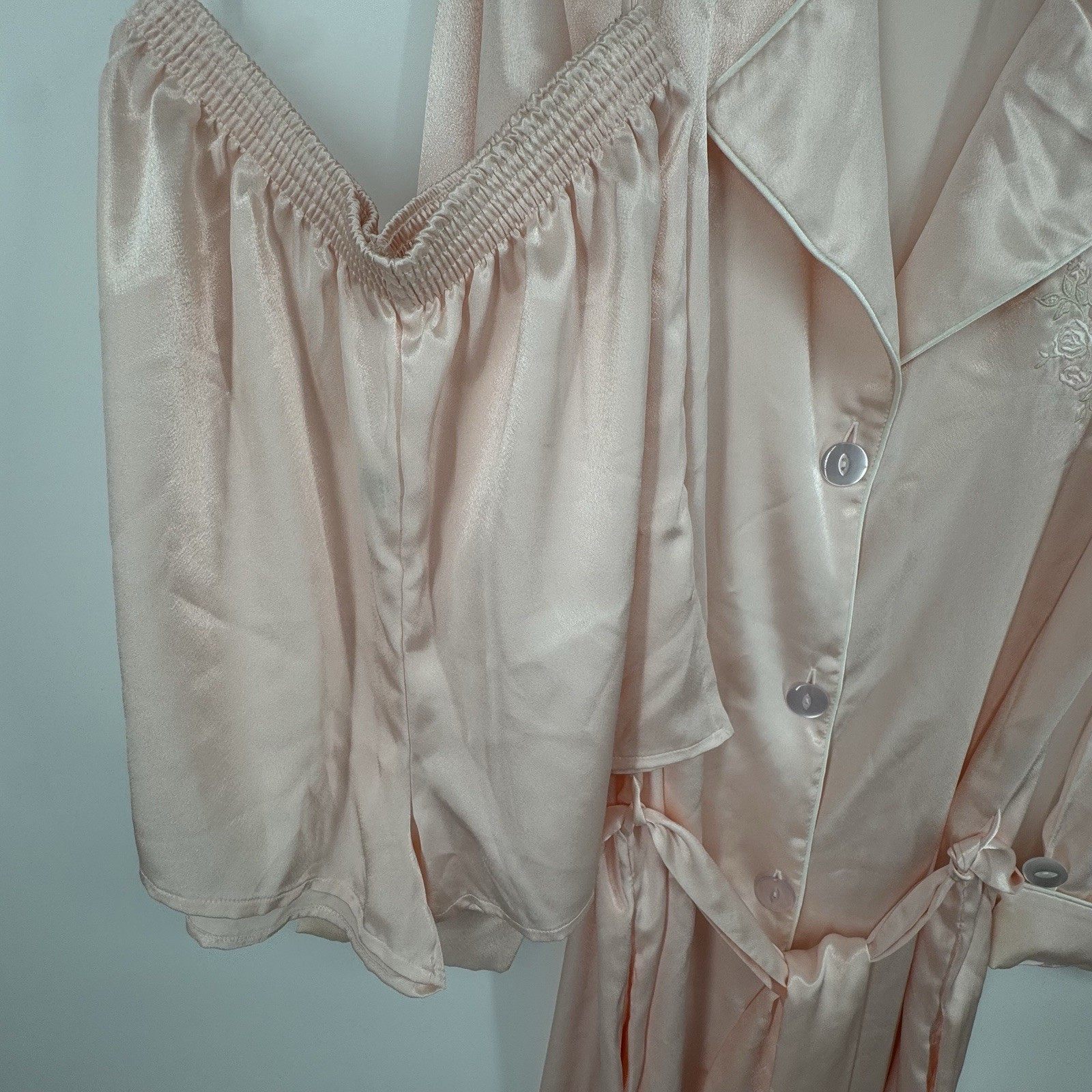 Vtg Christian Dior Pink Embroidered Robe With Lounge Shorts Union Made In USA