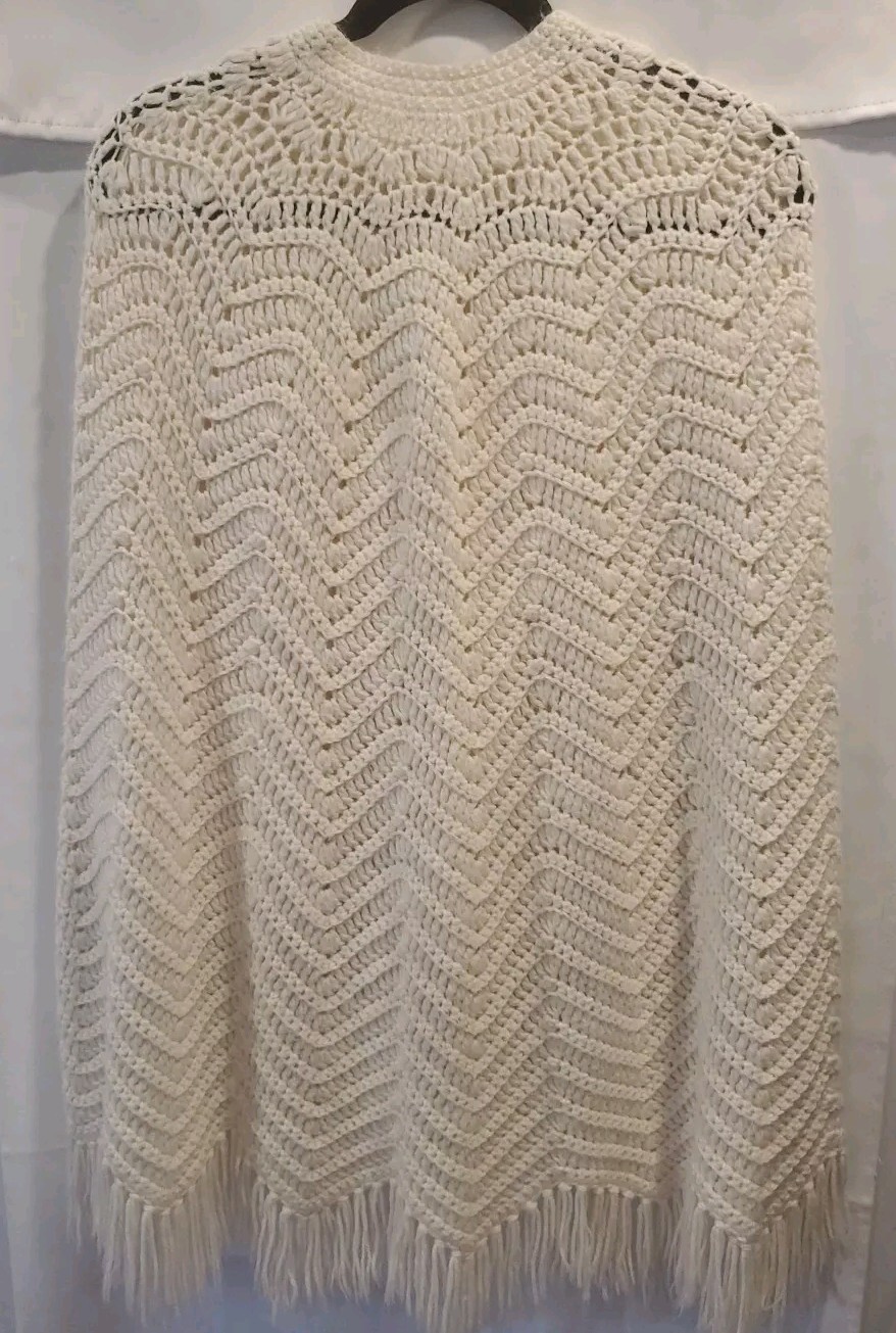 Vintage 1970s Crocheted Zigzag Button Down Poncho Shawl Ivory Fringe Boho