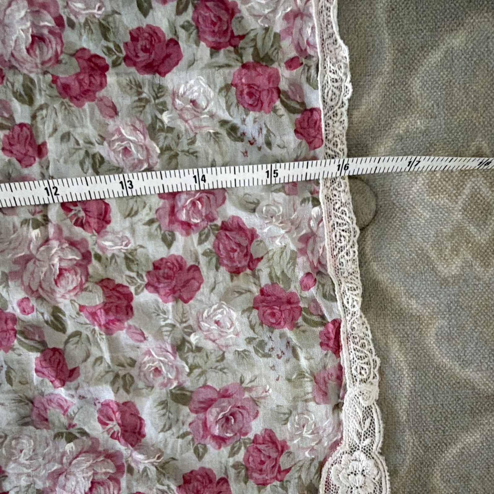 Christian Dior Women’s Pink White Green Floral Lace Trim Handkerchief