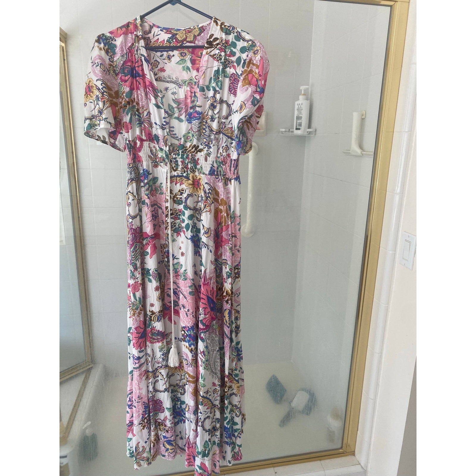 Gorgeous unbranded dress! Small medium. Def too big for an xs. No labels