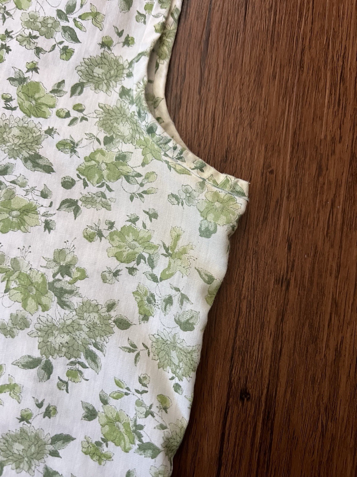 Vintage Fifth Avenue Shirt Sz 36 Green White Floral Sleeveless Button 50s 1960s