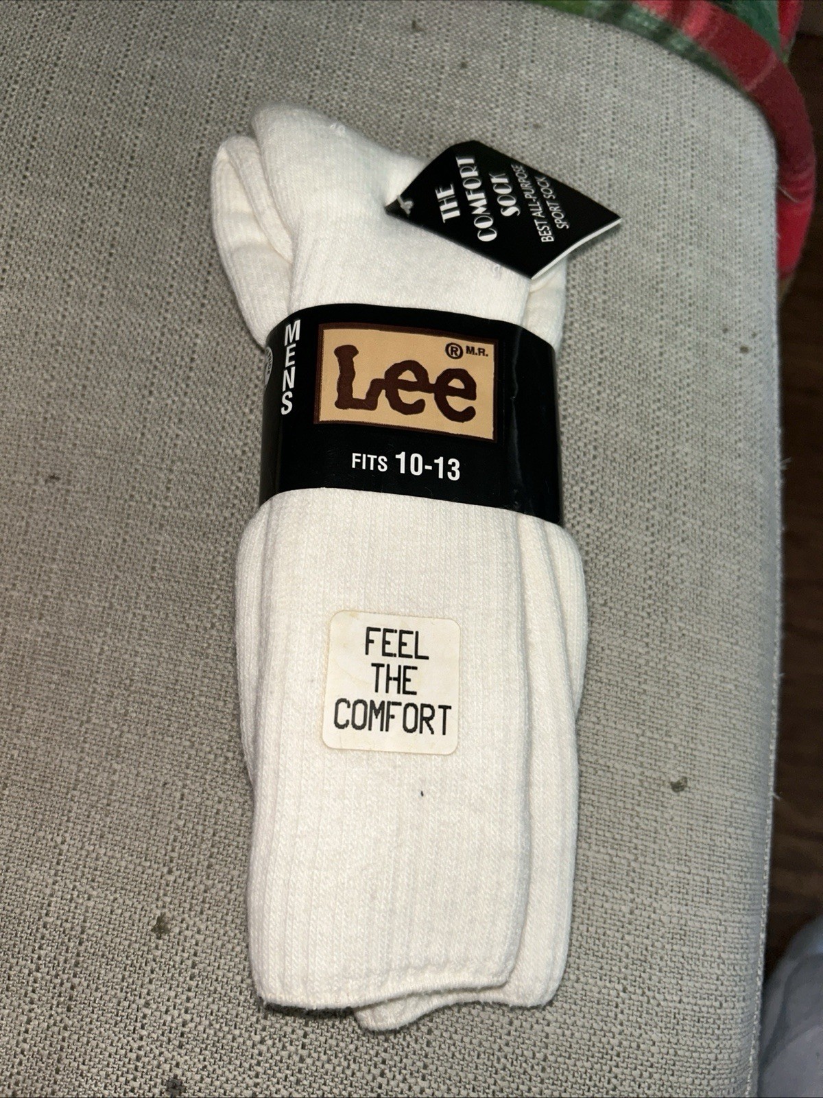 VTG NOS 2 Pairs of Mens Lee 10-13 White Long Made In The USA- Free Shipping