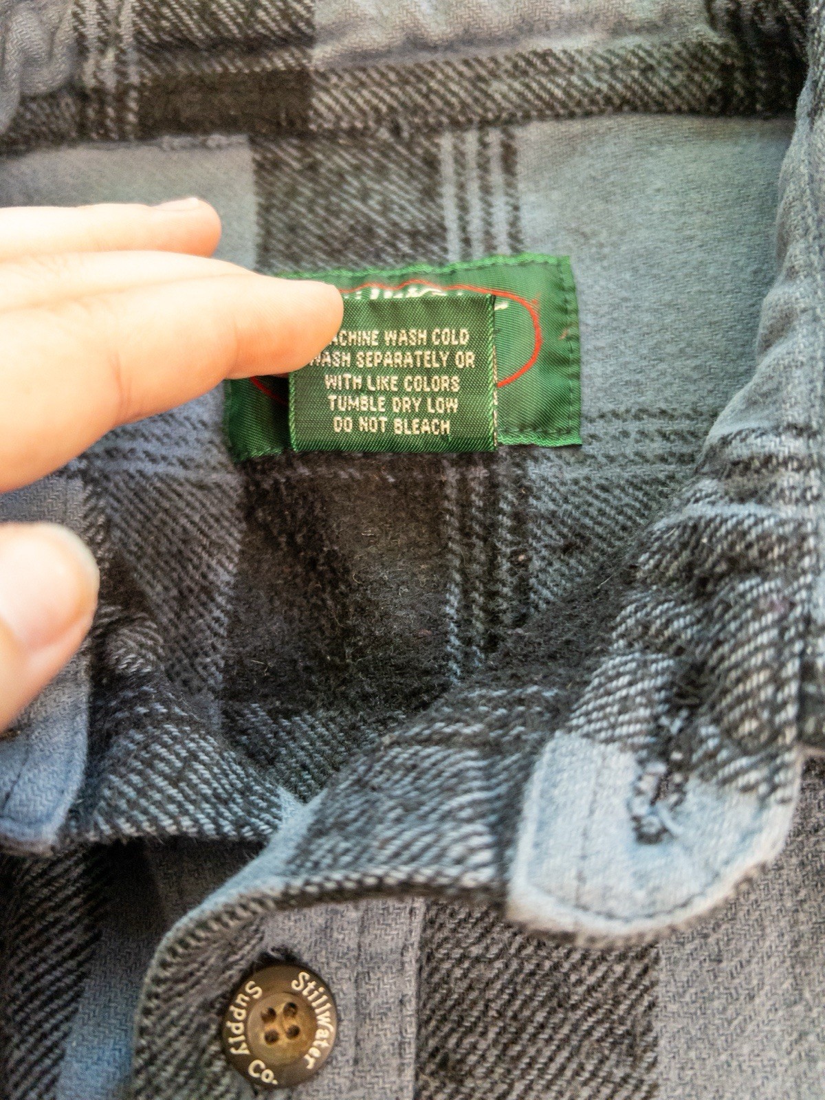 Stillwater Supply Co Cropped Flannel Shirt Womens Large Blue Plaid Raw Hem Y2K