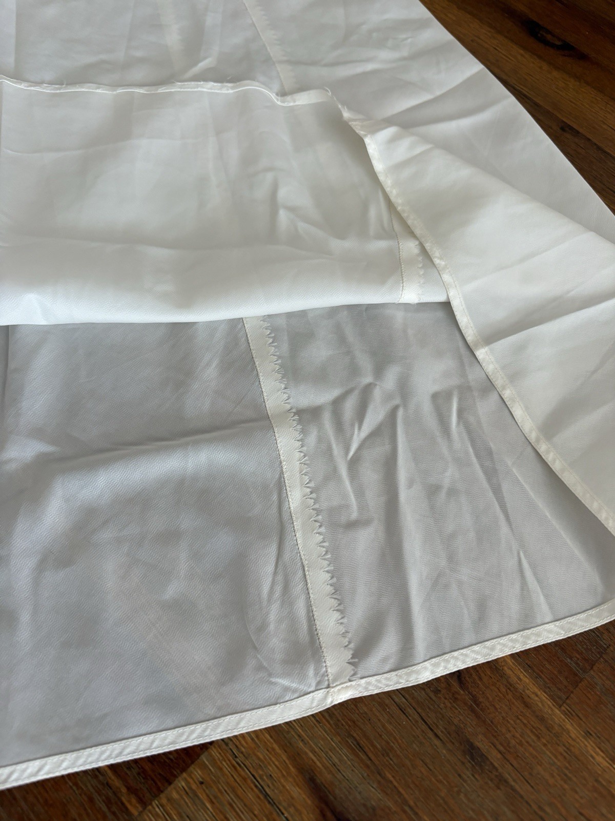 Vintage 1940’s Nylon Blend Negligee Off White Lingerie Slip Medium