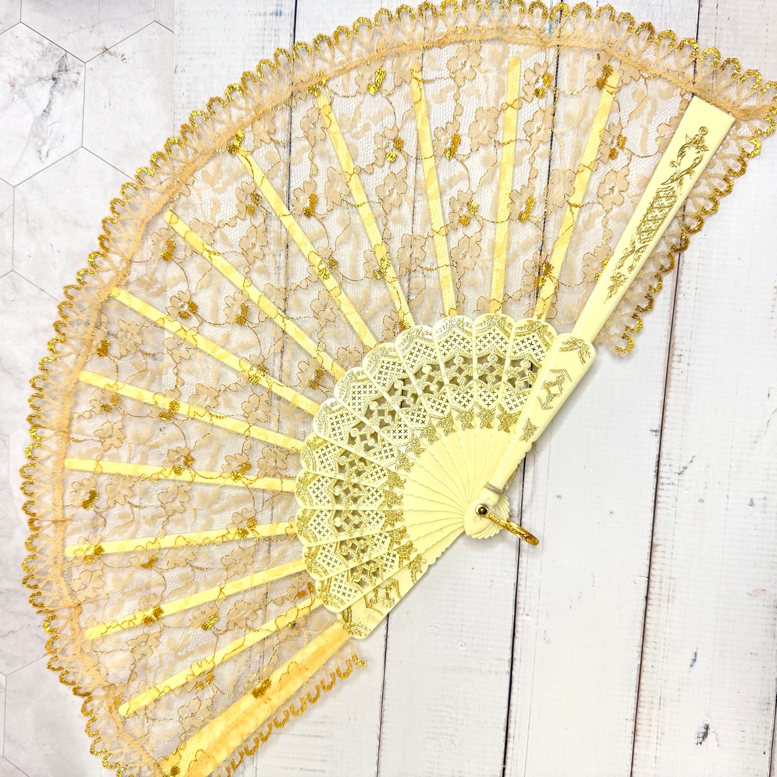 NOS Vintage Spanish Folding Hand Fan Gold Lace Filigree 19″ Dance Wedding w/Tag
