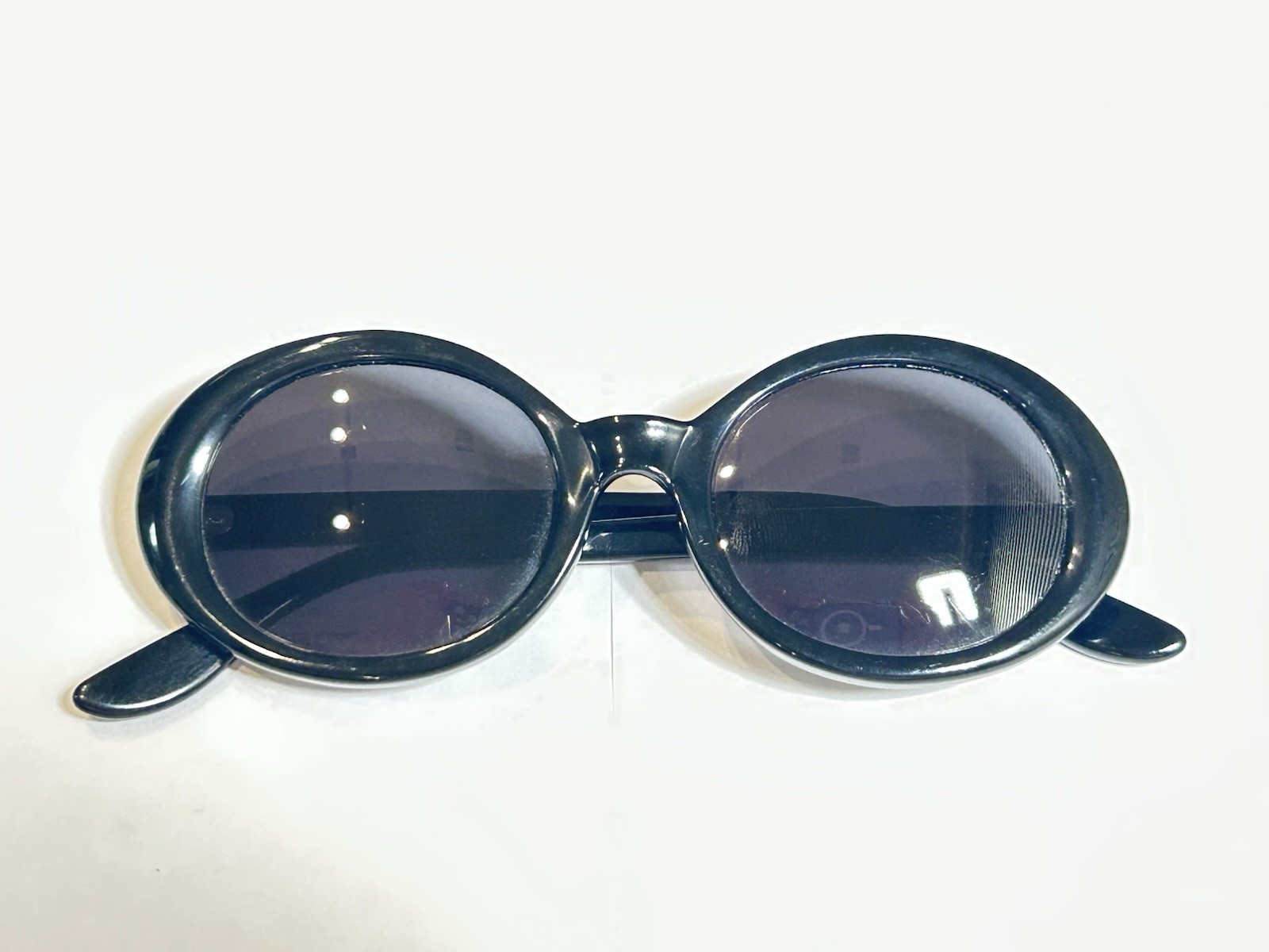 Vintage Crown USA Oval Sunglasses Black Gray Lenses 50-21 Retro