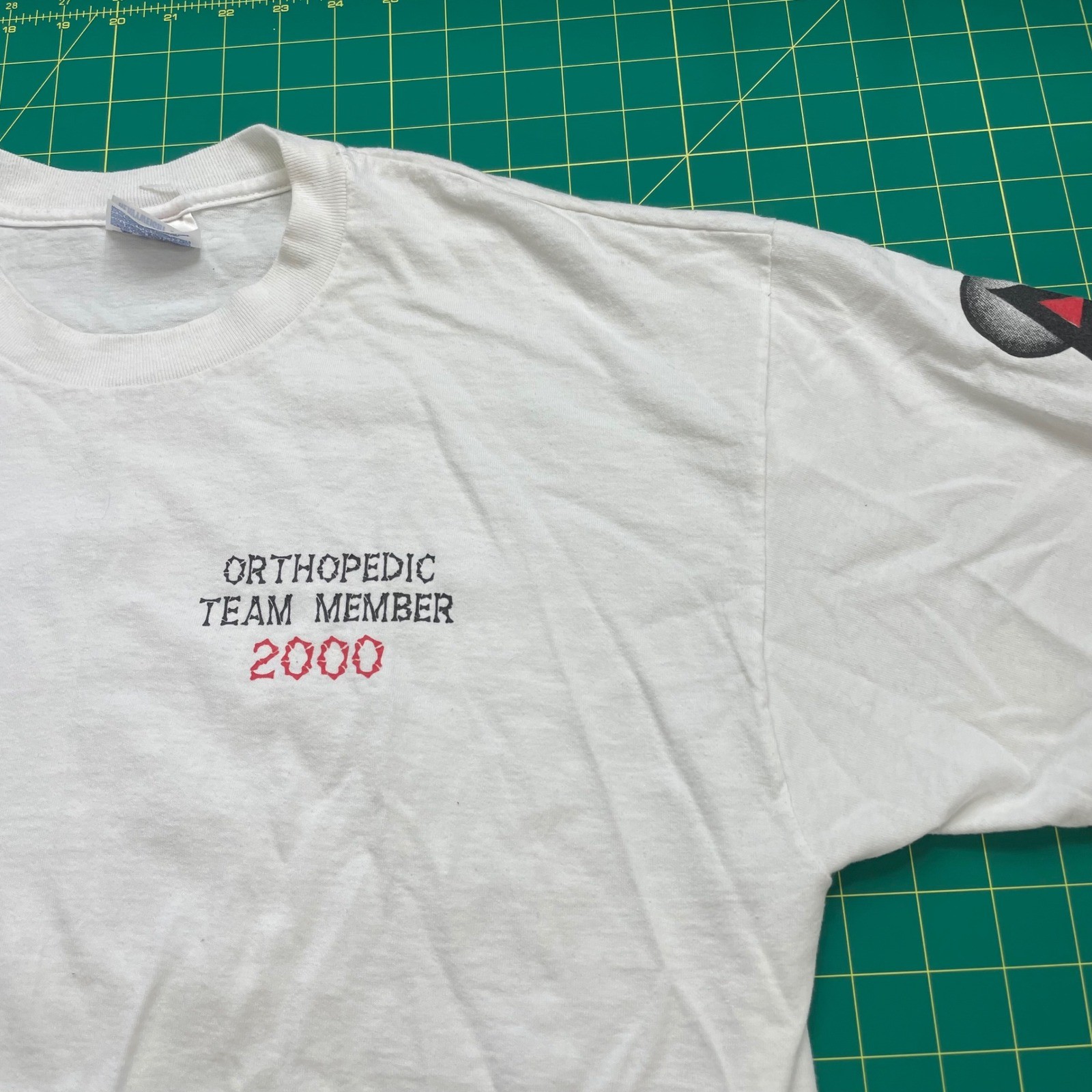 Vintage 2000 Hanes Orthopedic Skeleton Shirt White St Vincent Healthcare Large