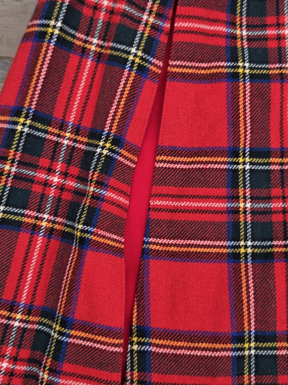 👀🍒Vintage Plaid Swing Cape Red Black Tartan Coat 60s Mod Schoolgirl Chic🍒👀