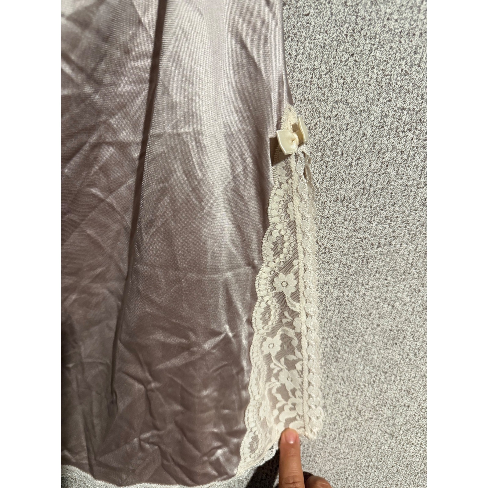 Vintage Maidenform Something Extra Special Half Slip Lace Slit Taupe Small 25in