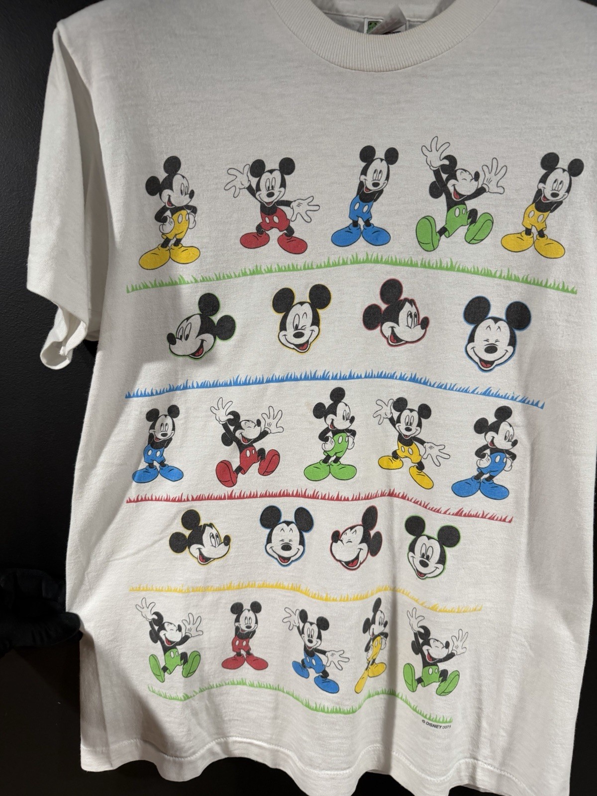 1990s Vintage Disney Mickey Mouse Single Stitch Cartoon Tee M