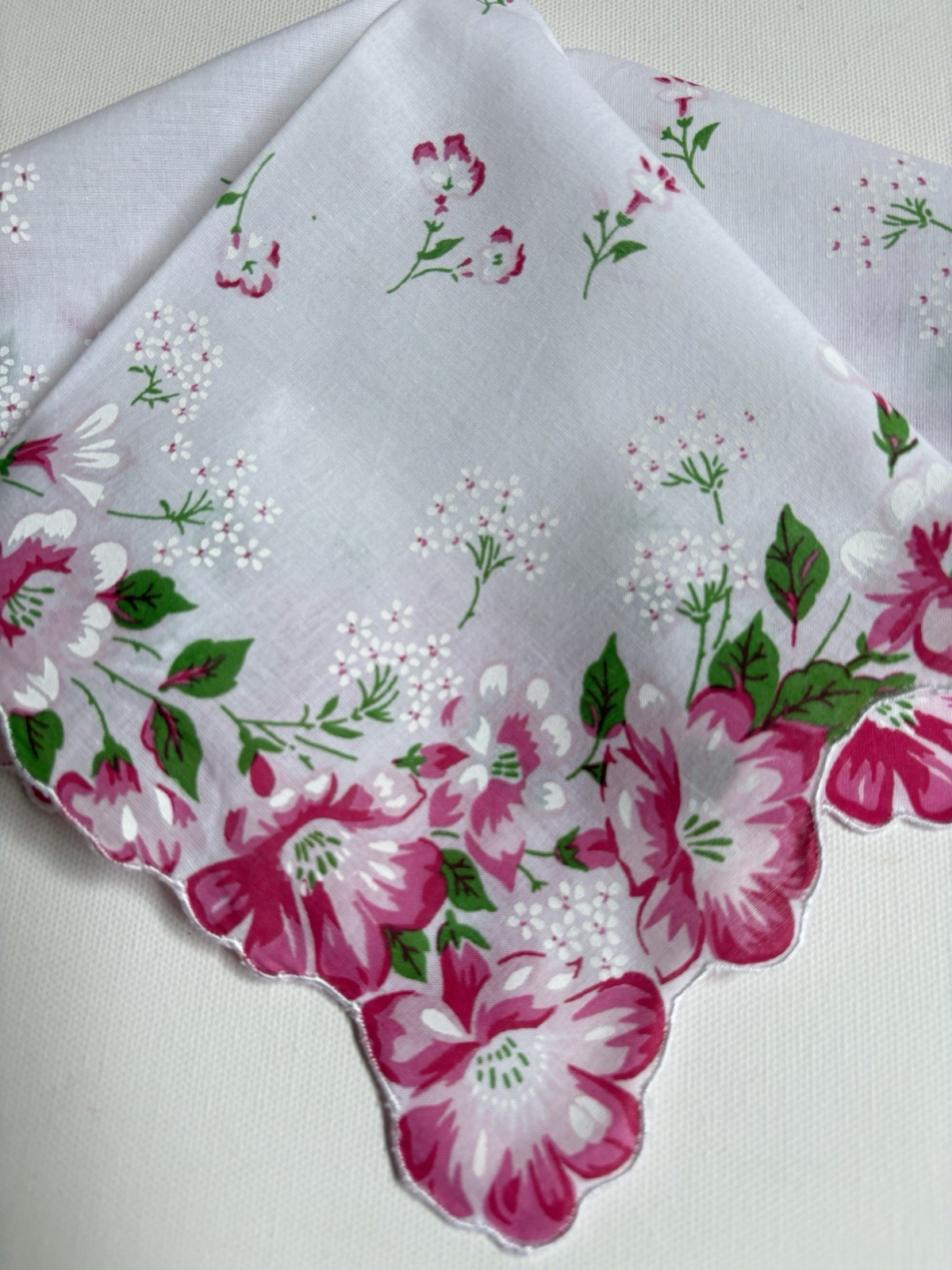 Beautiful New LuRay Pink Azalea Handkerchief Hankie With Scalloped Border