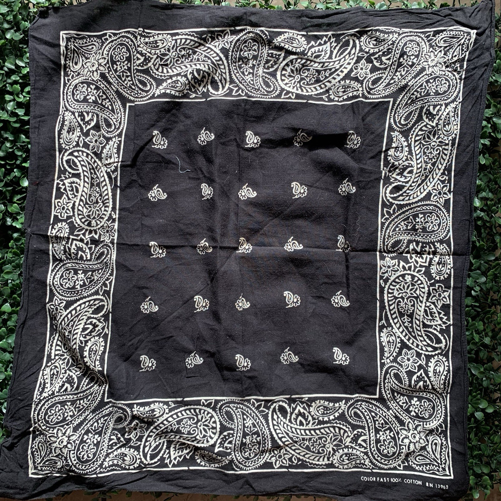 Vintage 80s western black and white paisley floral soft cotton bandana