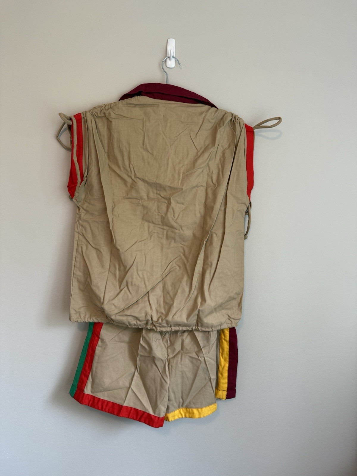 VINTAGE Women’s 60s Shirt/Short Set Tan W/ Color Block Cotton Drawstrings