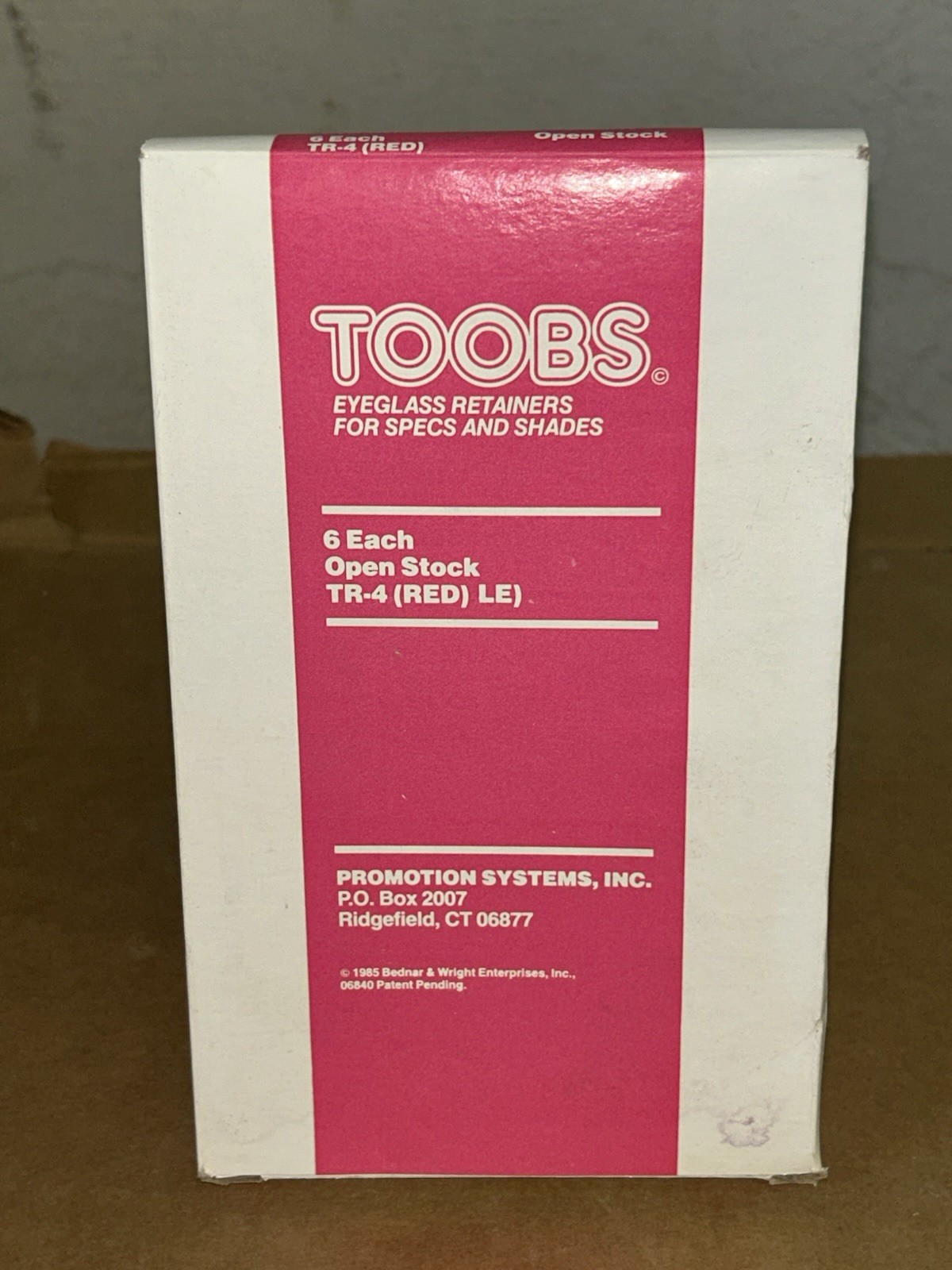1985 Bednar & Wright Enterprises TOOBS (6) Red Eye Sunglasses Retainers TR-4