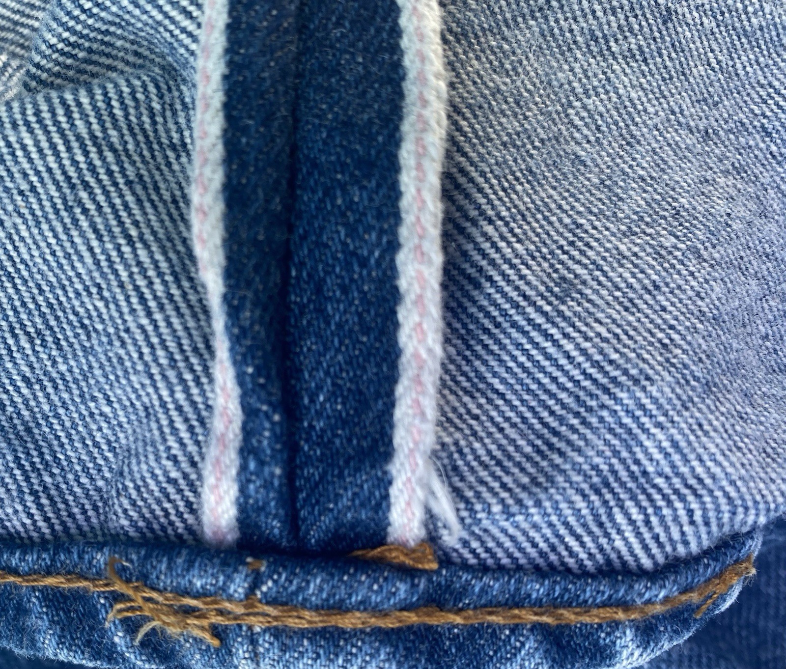 LEVI’S 501 1970’s SELVEDGE USA MADE VINTAGE JEANS SIZE 40-32