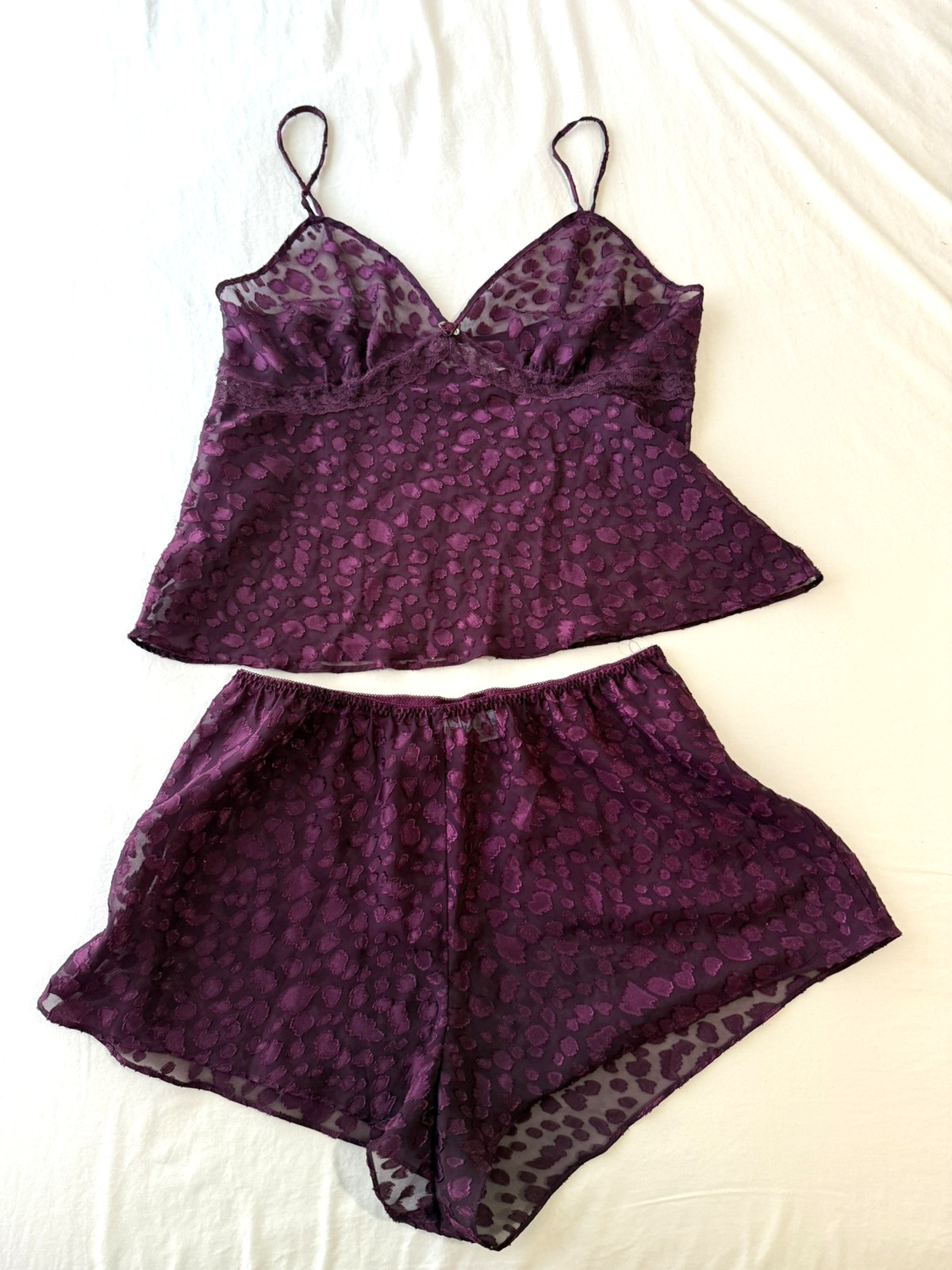 Vtg Gilligan & O’Malley 2 pc SHEER Pajama Shorts & Cami Top Set Size Large- Wine