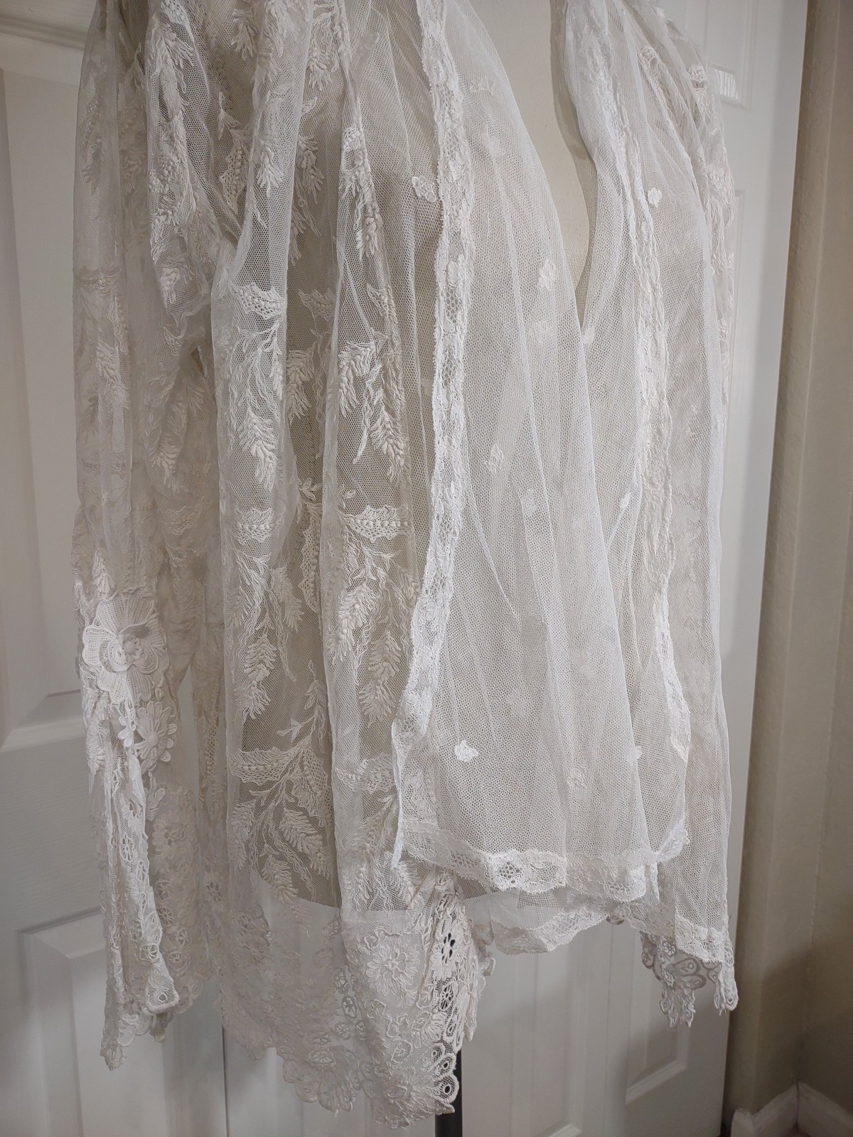 White Edwardian Tambour Needlerun Embroidery Lace Net Wedding Jacket Shawl M/L