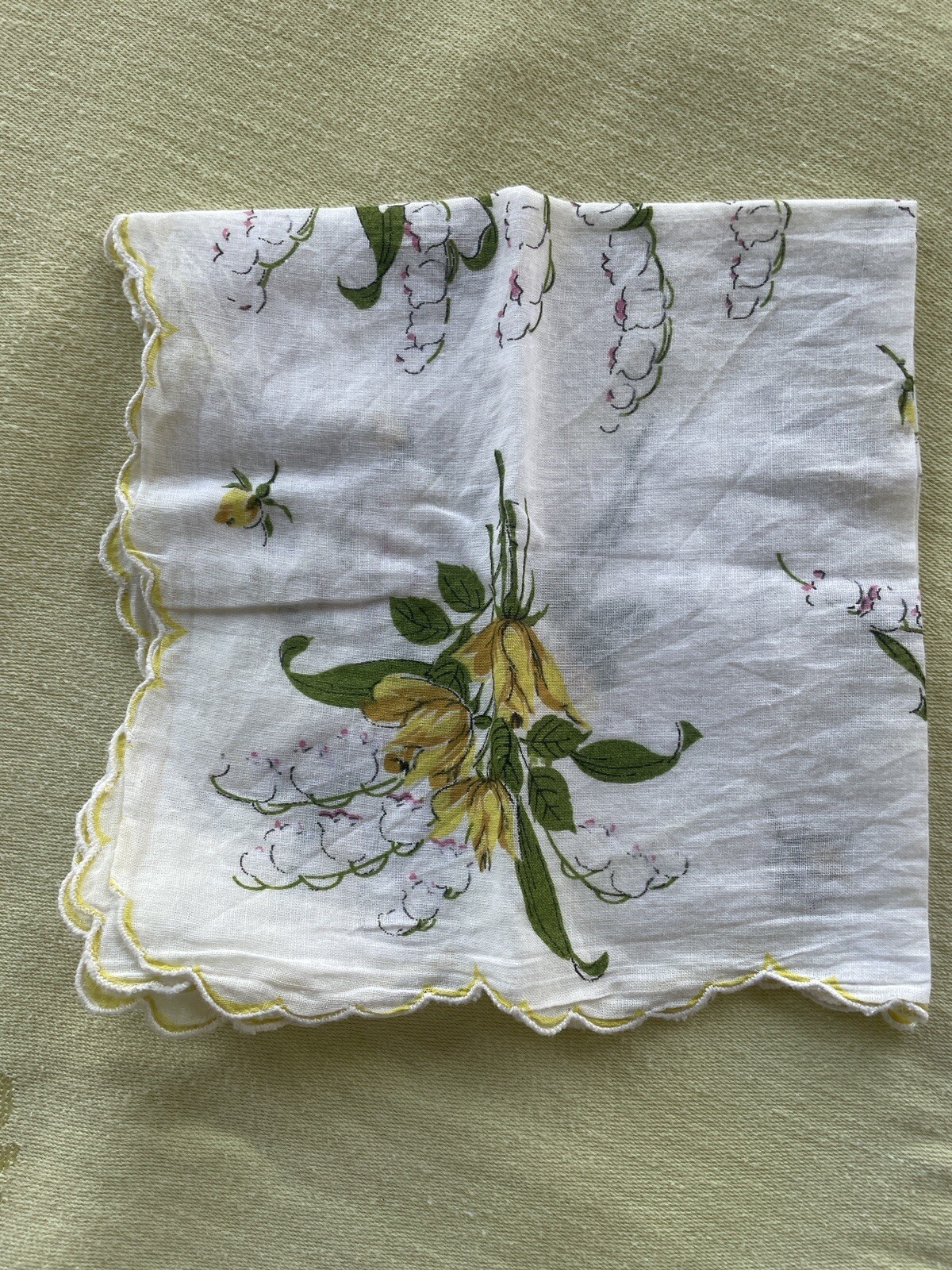 Vintage Handkerchief Ladies Hankie Yellow Rose Floral Scalloped Edge 13 in