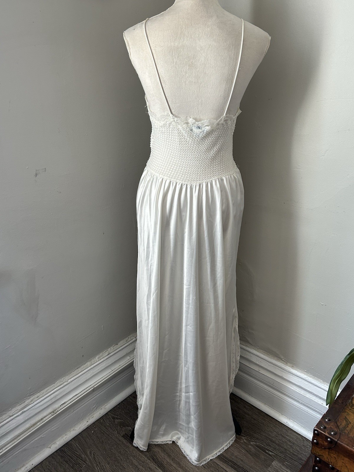 Christian Dior 1970s Vintage Loungewear White Nightgown Dress Size M