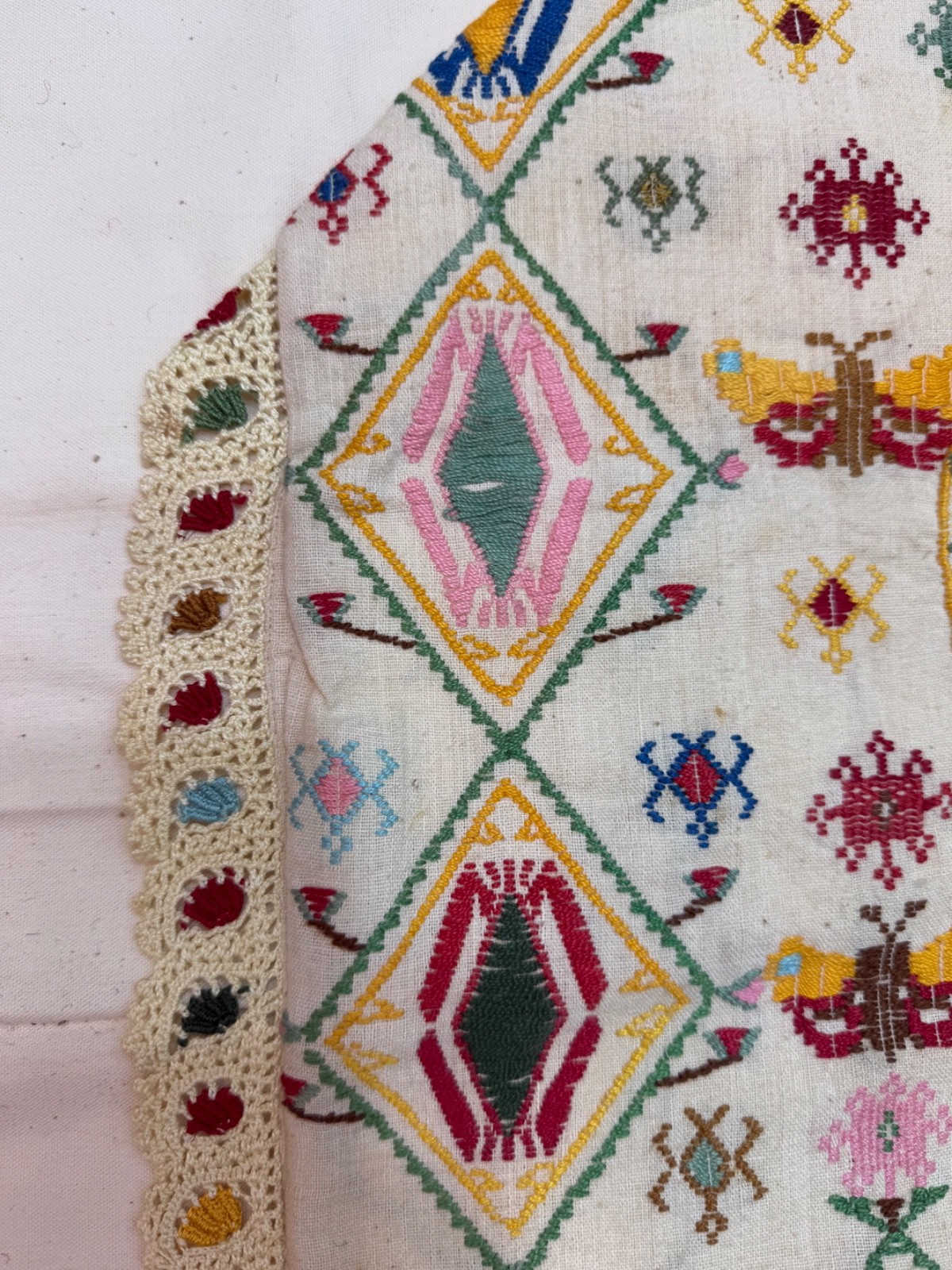 Vintage Beautiful Hand Silk Embroidered Head Cape 71×64 Cm
