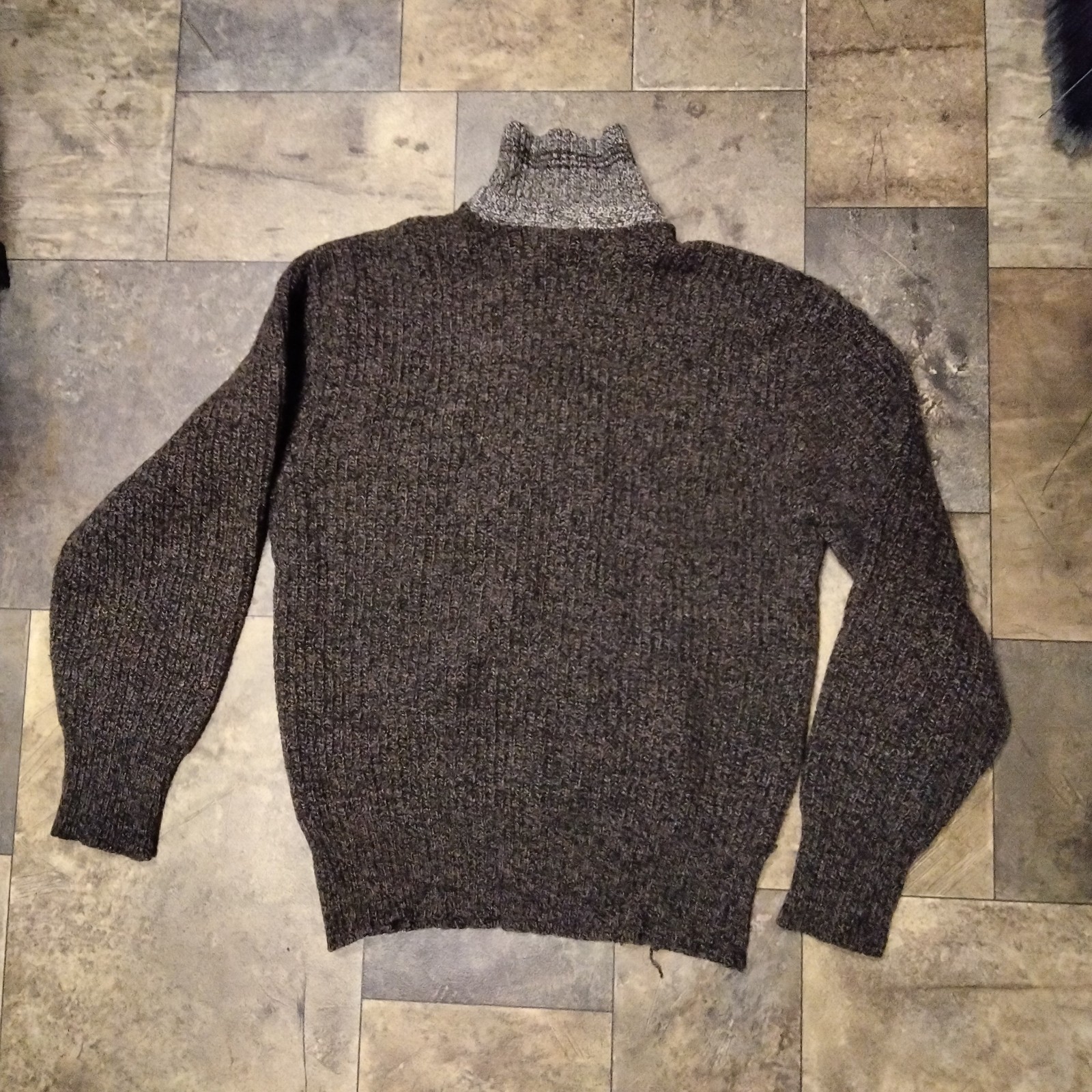 Lambs Wool Sweater by Barclay Size M Dark Gray Chunky Knit Casual Neutral 1960s
