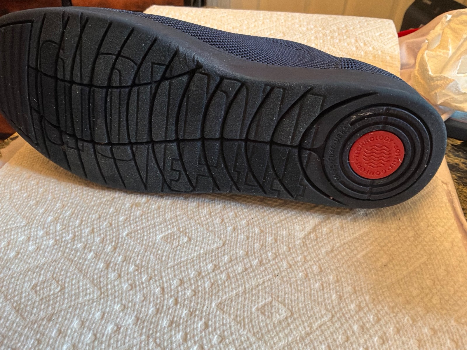 Fitlop blue canvas sneakers with confort technology 10 1/2 hard to find.