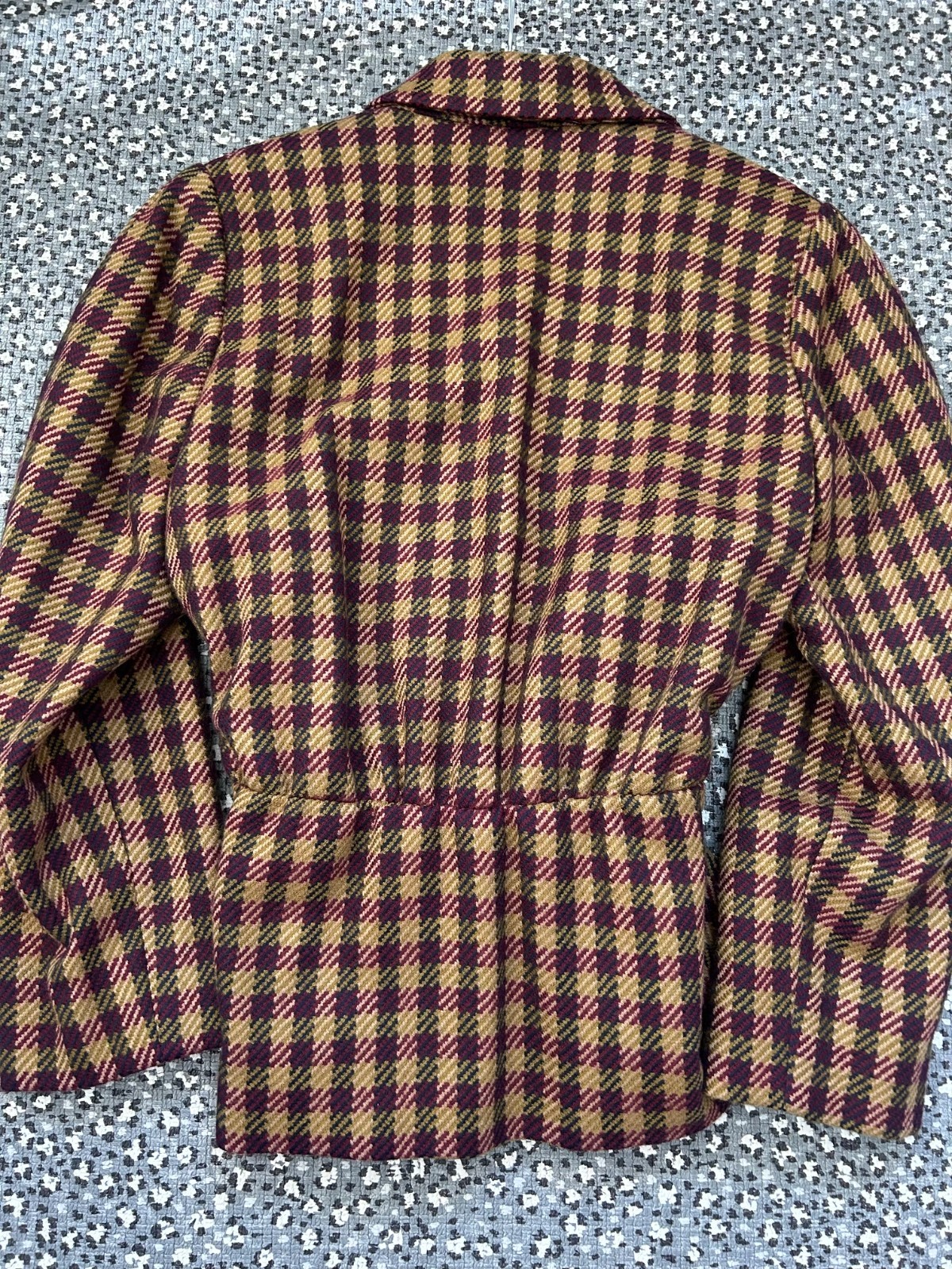 Vintage 80’s Bill Blass Olive & Burgundy Plaid Tweed Cropped Blazer
