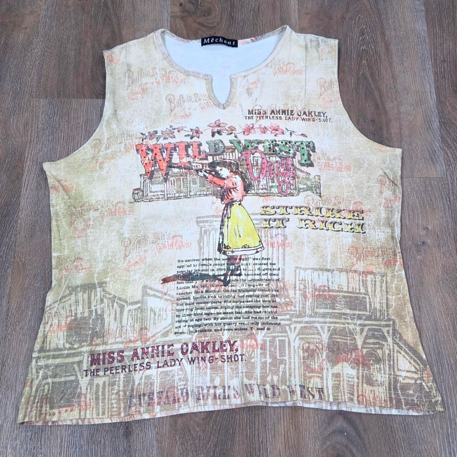 Vintage Méchant Y2K-era Miss Annie Oakley graphic tank top