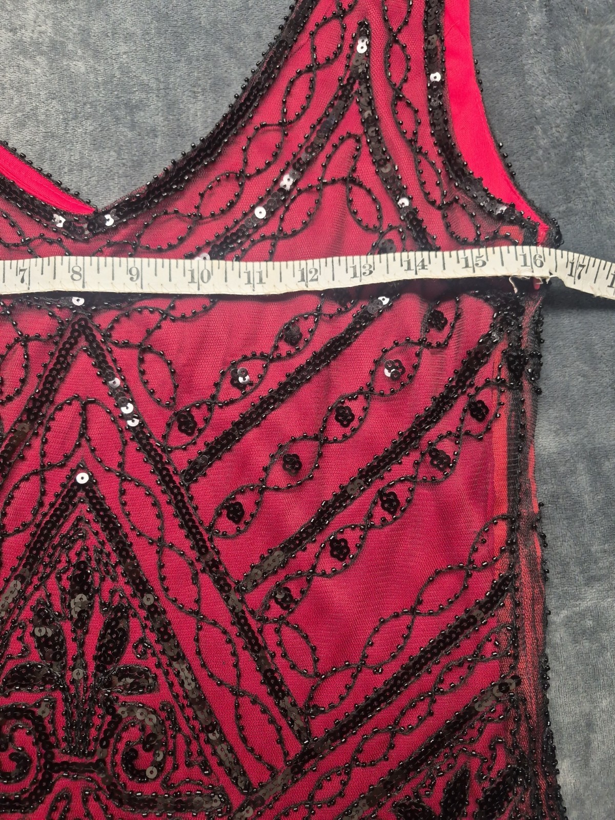 FUNDAISY 1920’s Style Flappers Striking Red Basewith Sequin & Beads Sleeveless L