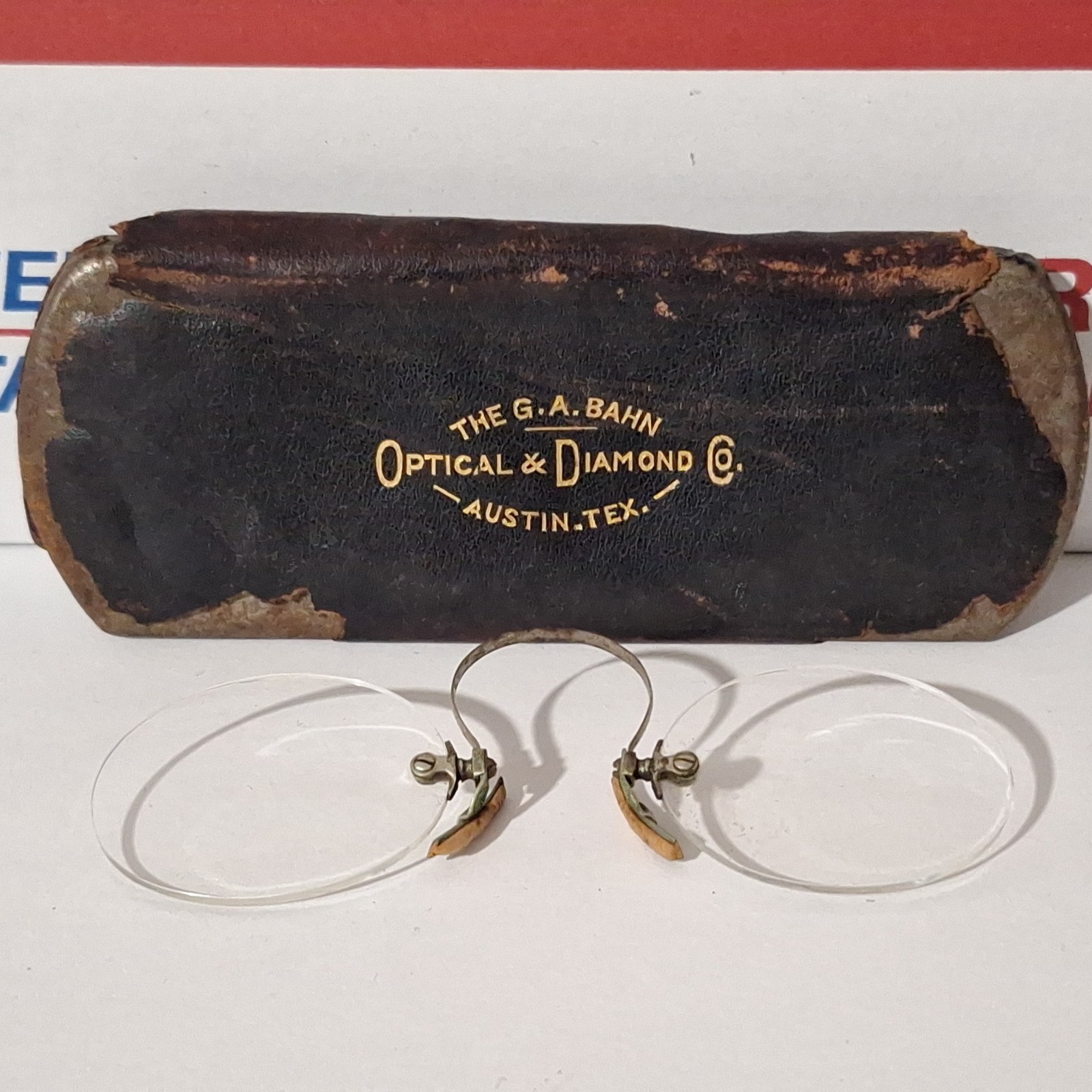 Antique Pinch Spring Bridge Pince Nez Reading Glasses w/ Case Vintage