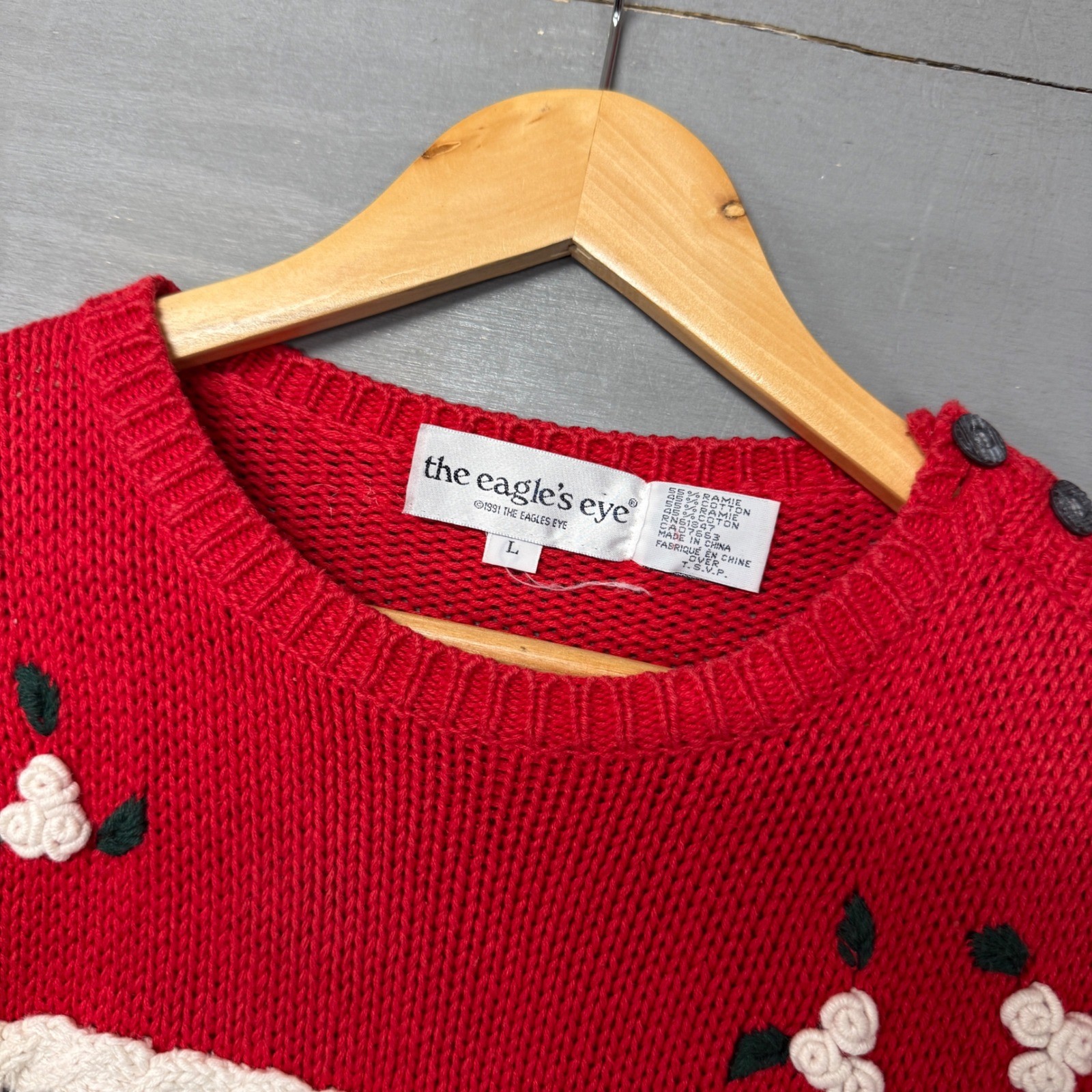 The Eagle’s Eye Vintage 1991 Horse Riding Scene Sweater Red Floral Knit Large